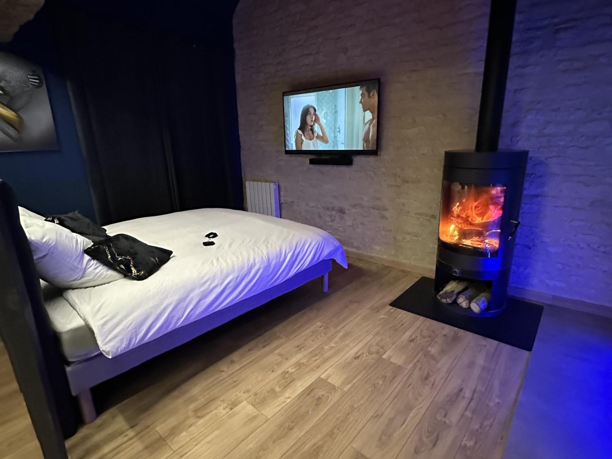 Roomandx-Loveroom-Caen-Bayeux Le Fresne-Camilly Ngoại thất bức ảnh